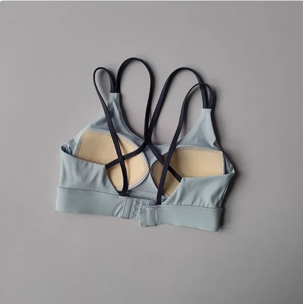 Sad8945cc10654d999c72f3f3aa7182fbn